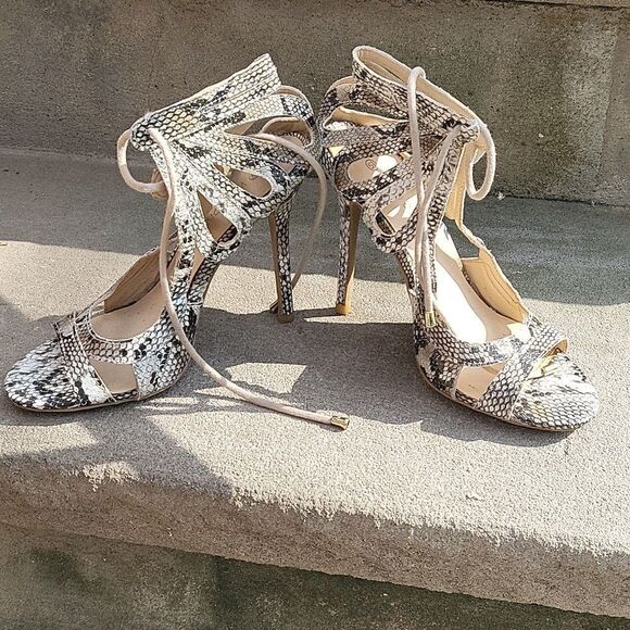 Snake skin heels - Picture 2 of 7
